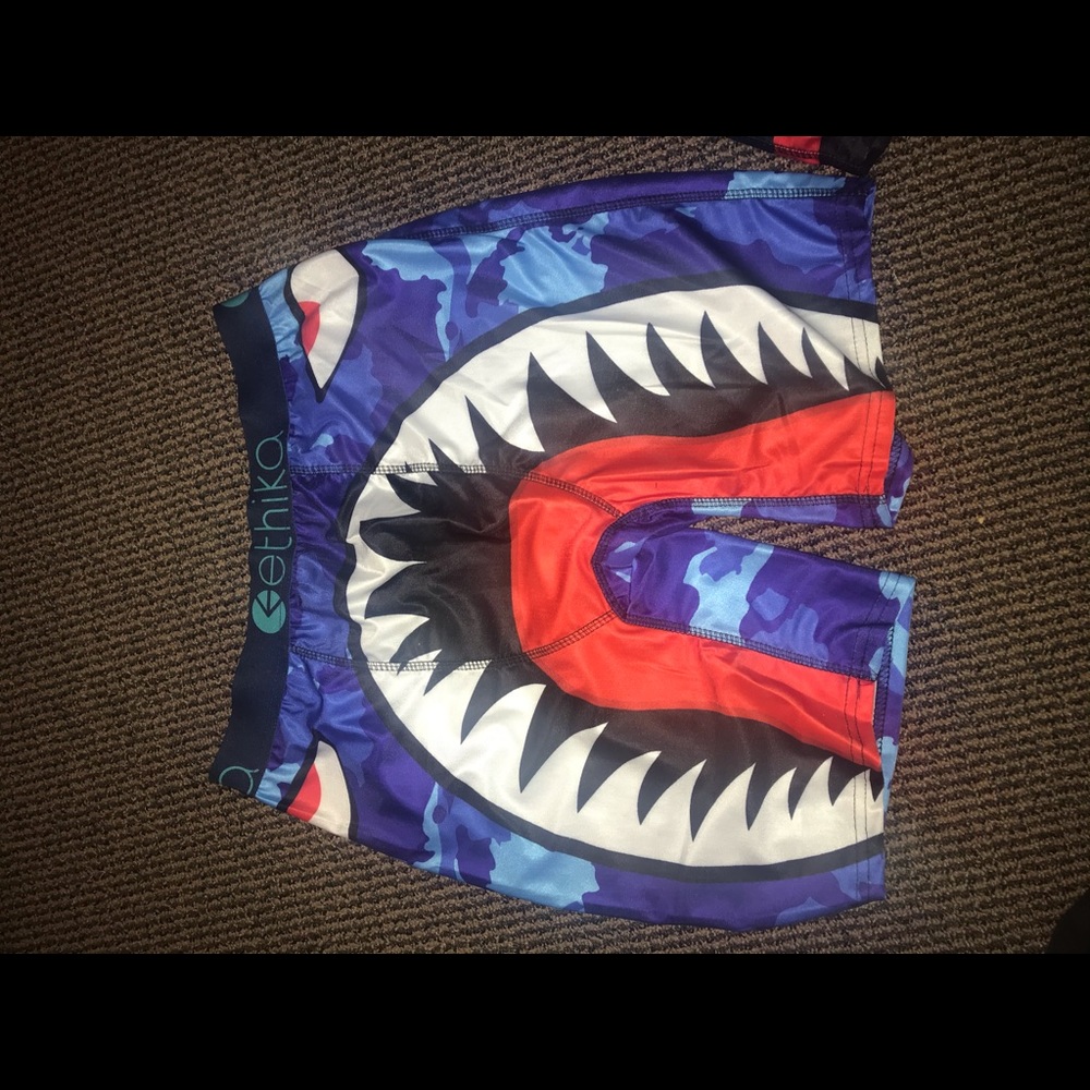Ethika - Picture 2 of 2
